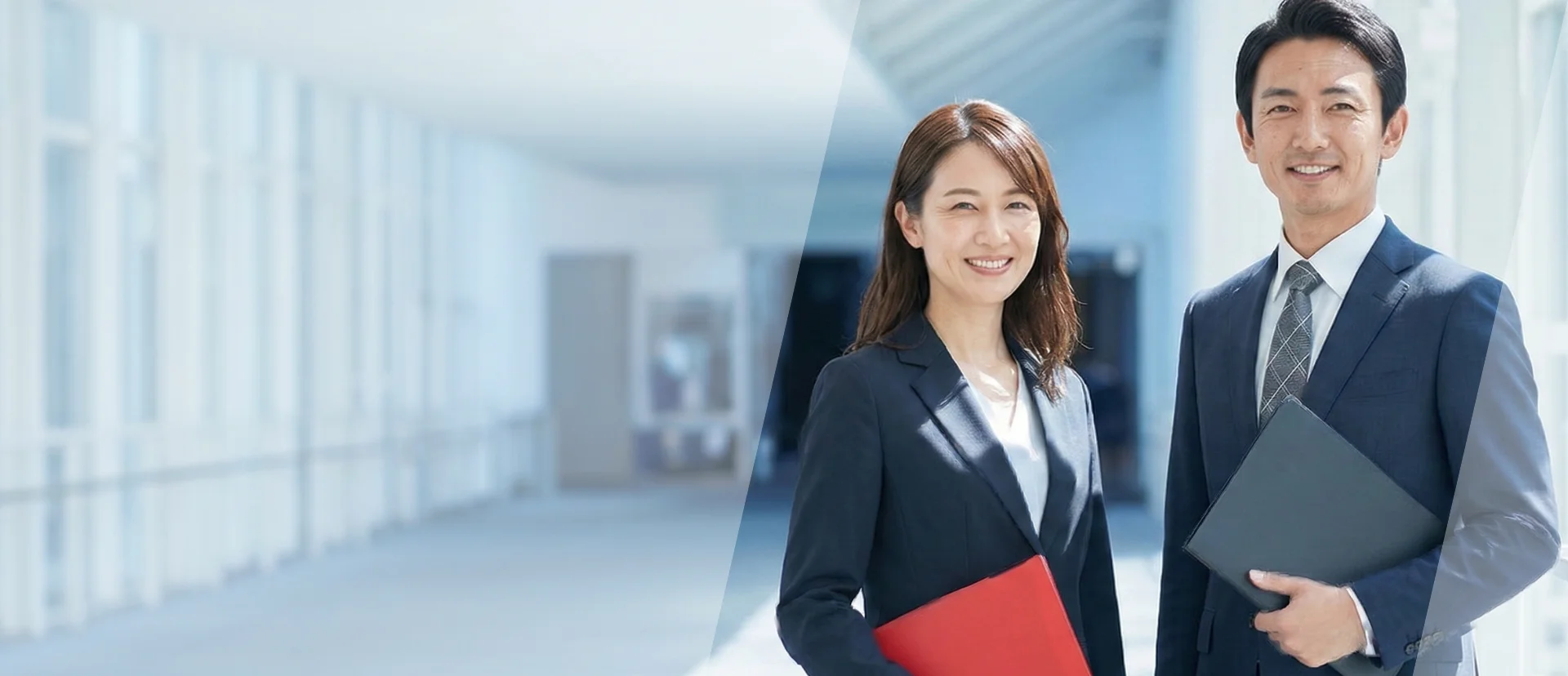 外国人ITエンジニア採用の課題解決します<span class="blueBack">外国人ITエンジニア採用の課題、プロが伴走し解決へ導きます</span><span class="underline">貴社に最適化された採用プロセスで優秀な人材を獲得</span>